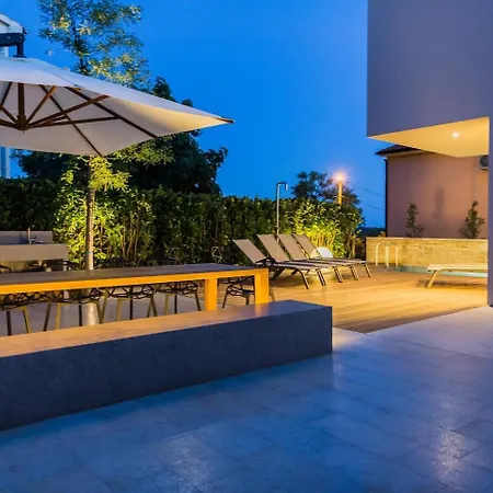 Meryema - Excellent With Sea View Villa Porec